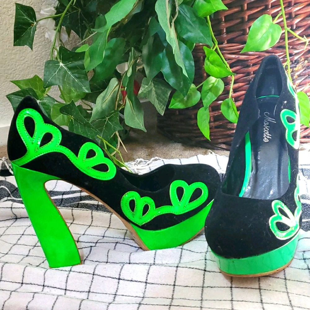 Mascotte Black and Green Heels